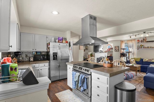 4132 S Richfield Way, Aurora, CO 80013