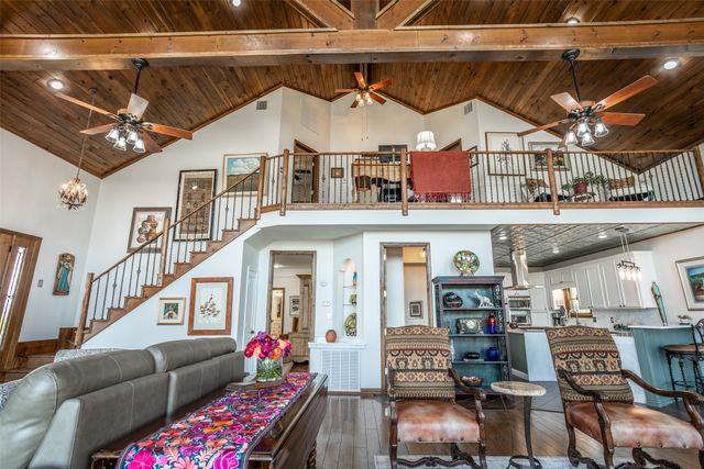 229 Southside Drive, Gainesville, TX 76240