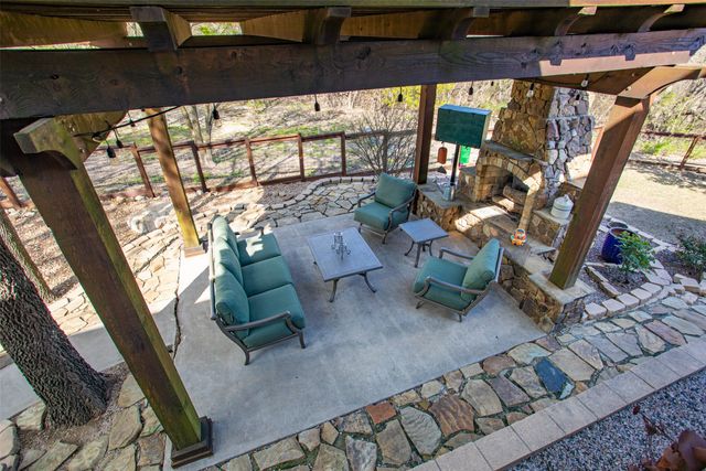 229 Southside Drive, Gainesville, TX 76240
