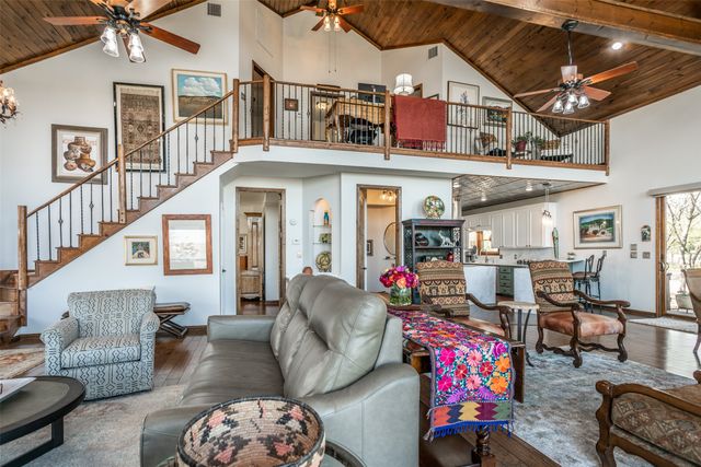 229 Southside Drive, Gainesville, TX 76240