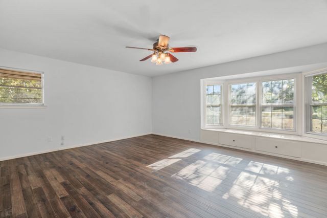 5813 Biscayne Court, Haltom City, TX 76117