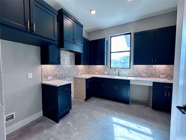 56 James Estates Drive, Fulshear, TX 77441