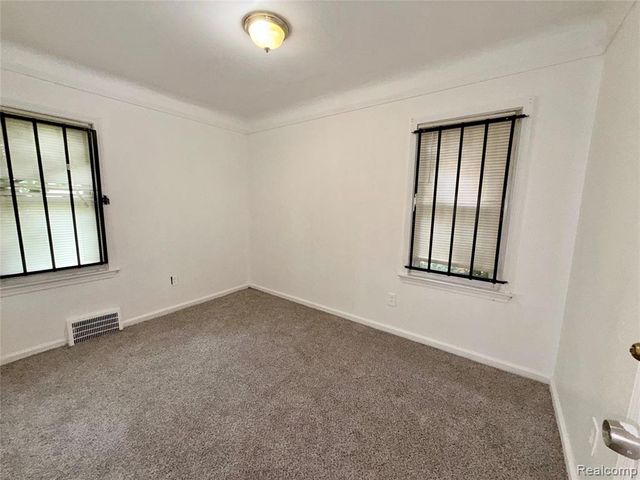 19447 Sunset Street, Detroit, MI 48234