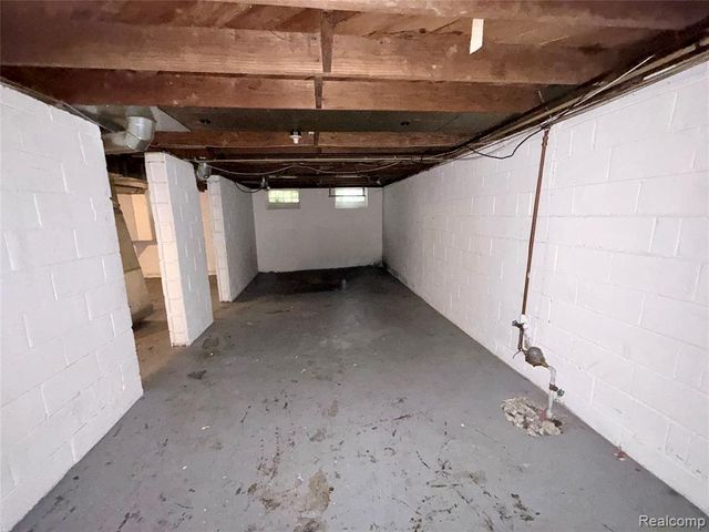 19447 Sunset Street, Detroit, MI 48234
