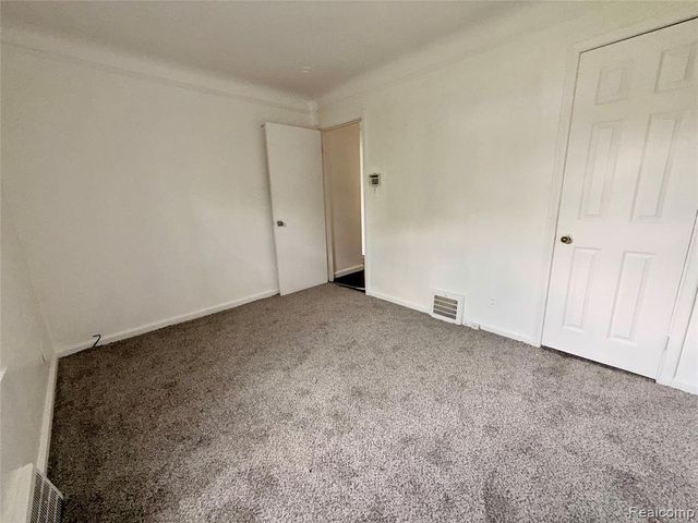 19447 Sunset Street, Detroit, MI 48234
