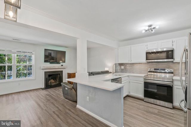 6064 OLD LANDING WAY, Burke, VA 22015