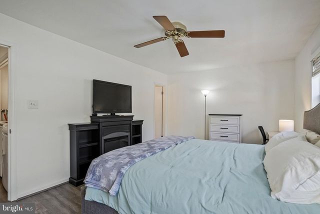 6064 OLD LANDING WAY, Burke, VA 22015