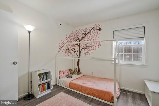 6064 OLD LANDING WAY, Burke, VA 22015