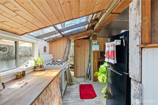 4270 Dexter Drive, Tokeland, WA 98590