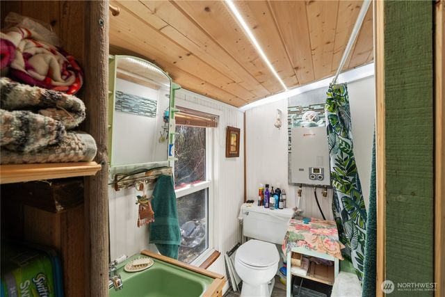 4270 Dexter Drive, Tokeland, WA 98590