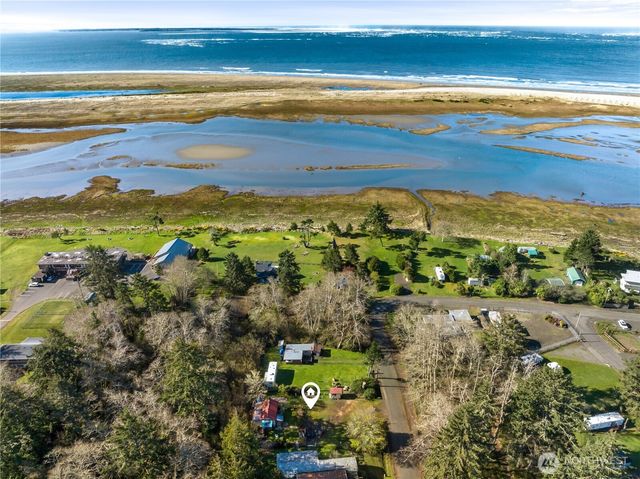 4270 Dexter Drive, Tokeland, WA 98590