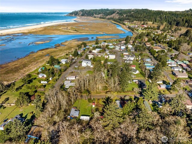 4270 Dexter Drive, Tokeland, WA 98590