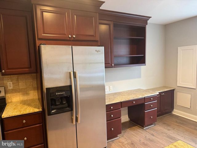 432 CARMARTHEN CT, Exton, PA 19341