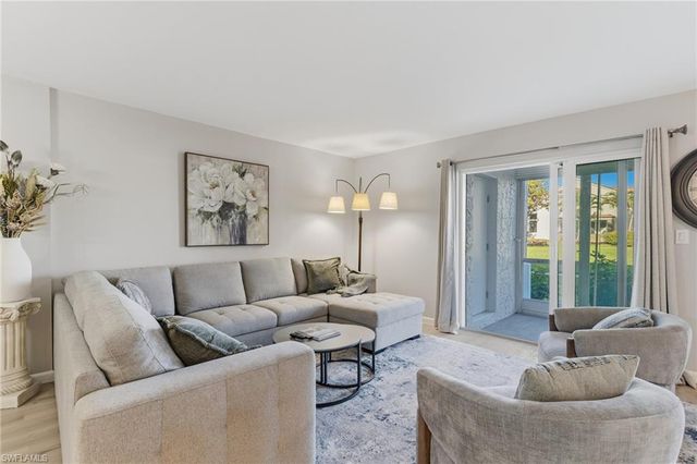 555 Park Shore DR # B109, Naples, FL 34103