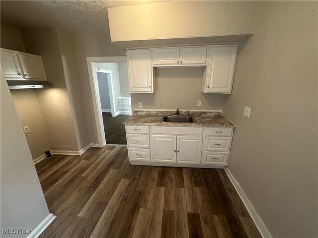 13512 Edgewood Avenue, Cleveland, OH 44105