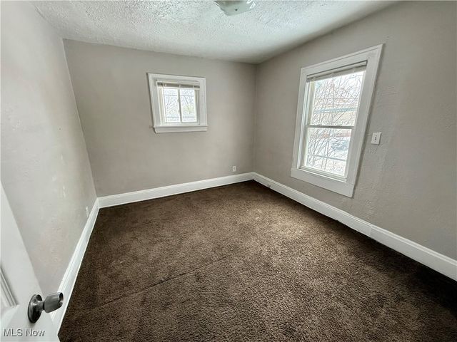 13512 Edgewood Avenue, Cleveland, OH 44105