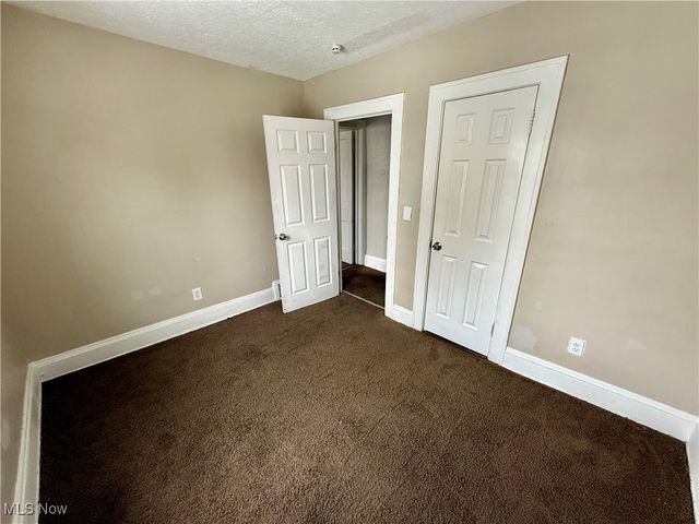 13512 Edgewood Avenue, Cleveland, OH 44105