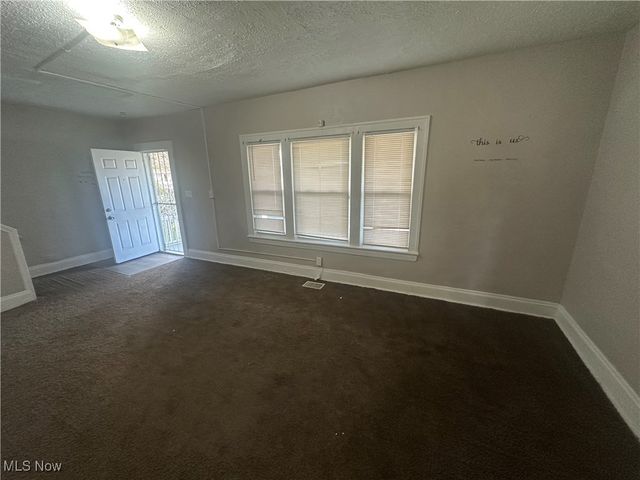 13512 Edgewood Avenue, Cleveland, OH 44105