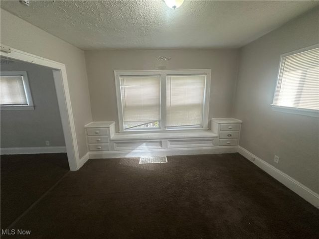 13512 Edgewood Avenue, Cleveland, OH 44105