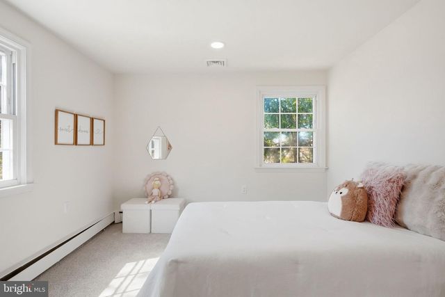 550 BONNYBROOK AVE, Trappe, PA 19426