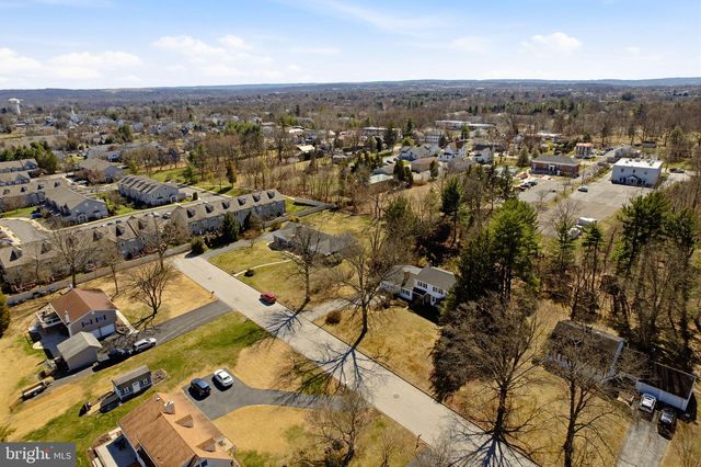 550 BONNYBROOK AVE, Trappe, PA 19426