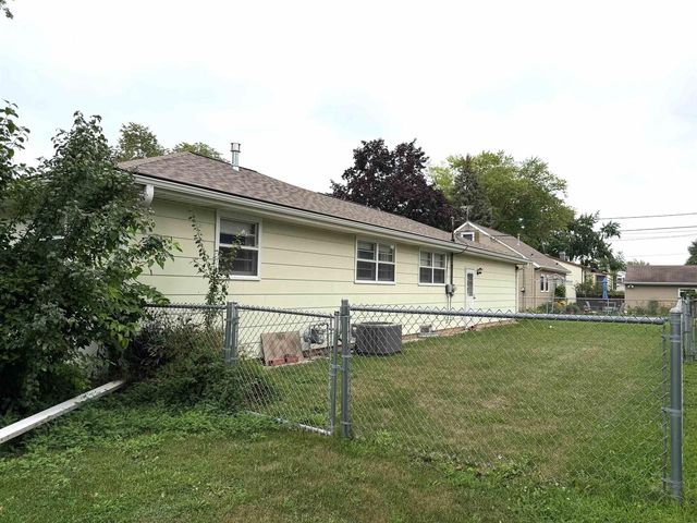 970 EVANS STREET, Neenah, WI 54956
