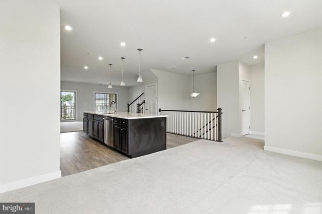 14450 MATTAWOMAN DR #4000M, Brandywine, MD 20613