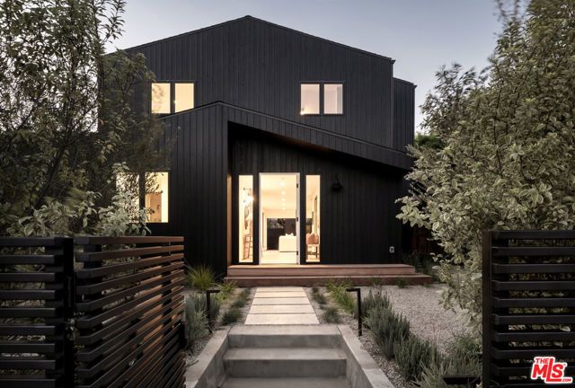 709 Vernon Avenue, Venice (los Angeles), CA 90291