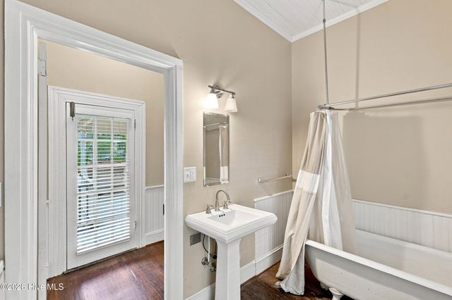 416 Castle Street, Wilmington, NC 28401