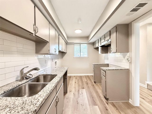 7980 Grove Ridge Drive, Houston, TX 77061