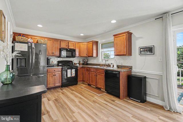 4281 GREEN PARK DR, Mount Joy, PA 17552