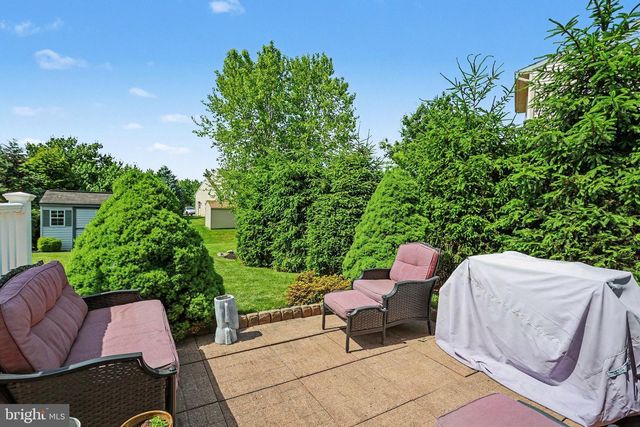 4281 GREEN PARK DR, Mount Joy, PA 17552