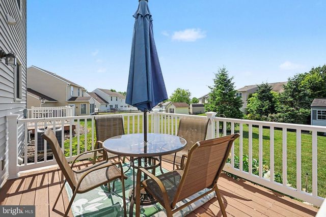 4281 GREEN PARK DR, Mount Joy, PA 17552