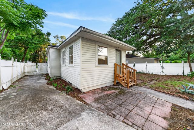 4517 DELTA Avenue, Jacksonville, FL 32205