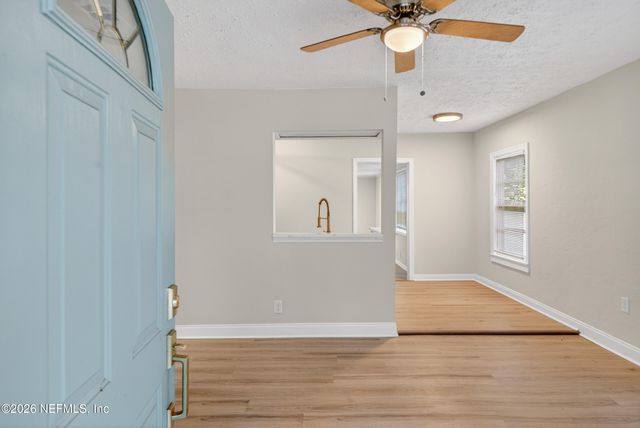 4517 DELTA Avenue, Jacksonville, FL 32205