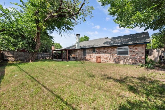 2508 Mardell Drive, Arlington, TX 76016