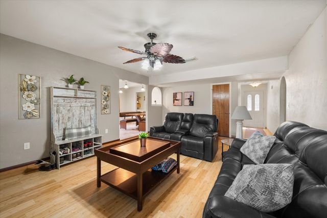 2508 Mardell Drive, Arlington, TX 76016