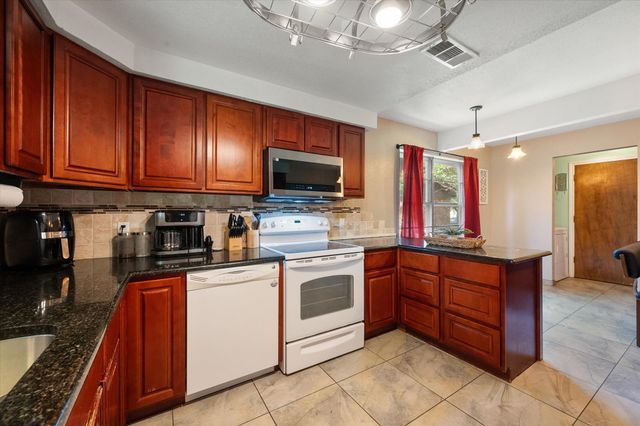 2508 Mardell Drive, Arlington, TX 76016