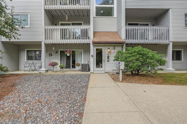 405 Franklin Crossing Road 405, Franklin, MA 02038