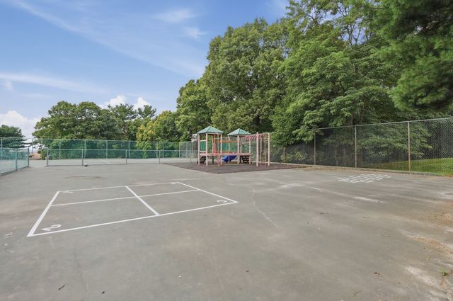 405 Franklin Crossing Road 405, Franklin, MA 02038