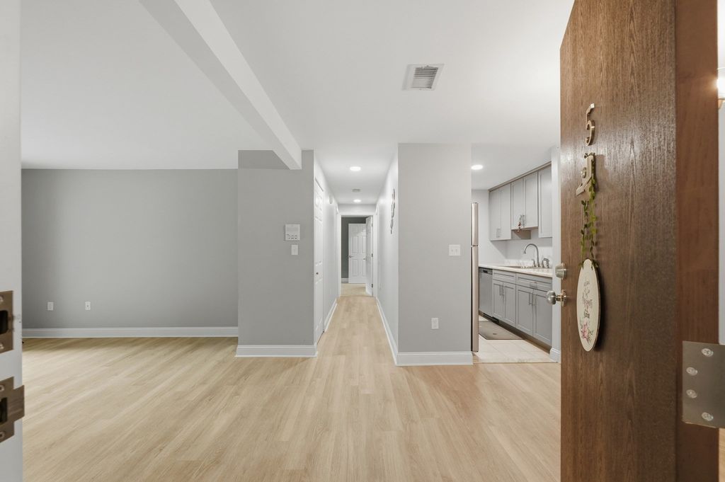 405 Franklin Crossing Road 405, Franklin, MA 02038