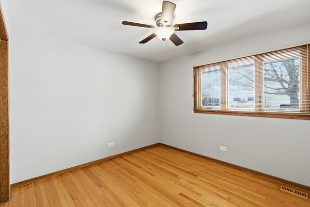 581 Victoria Lane, Wood Dale, IL 60191