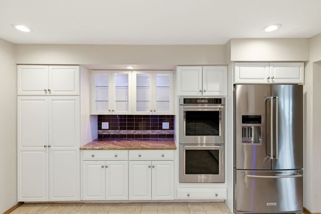 581 Victoria Lane, Wood Dale, IL 60191