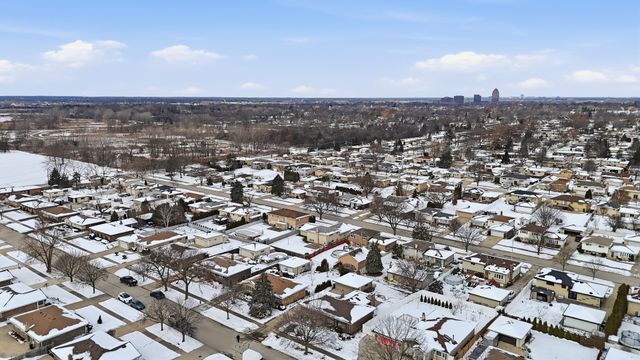 581 Victoria Lane, Wood Dale, IL 60191