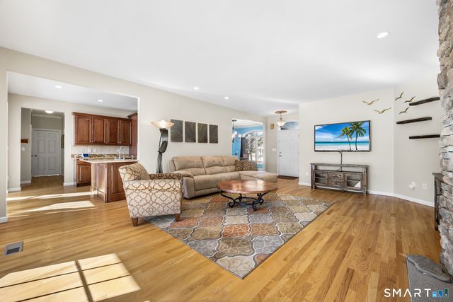 6 Pearl Lane, Rocky Hill, CT 06067