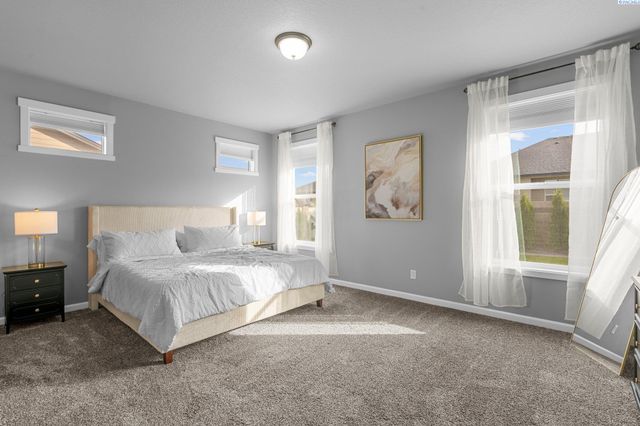 8205 Fernow St, West Richland, WA 99353