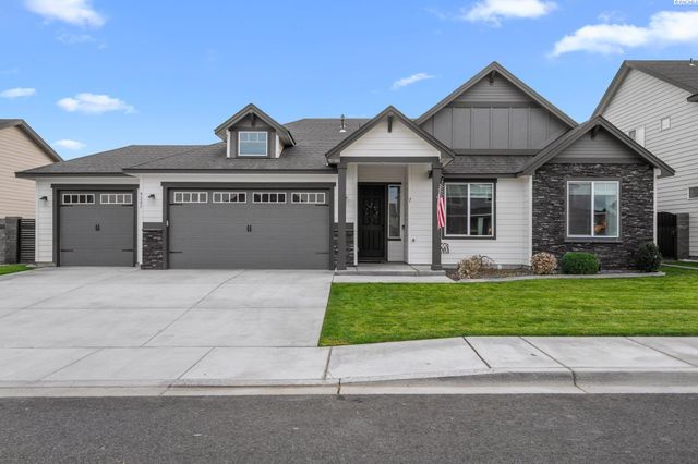 8205 Fernow St, West Richland, WA 99353