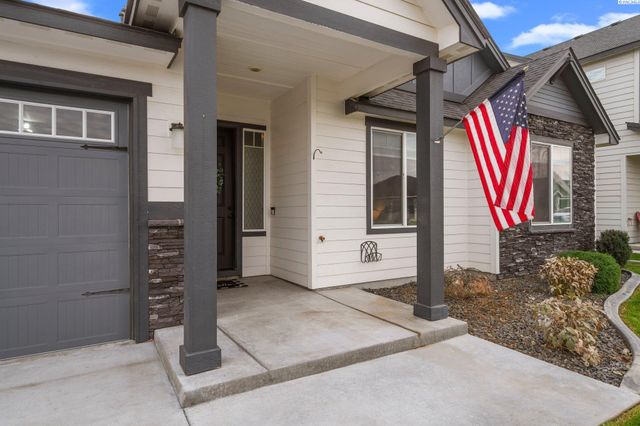 8205 Fernow St, West Richland, WA 99353