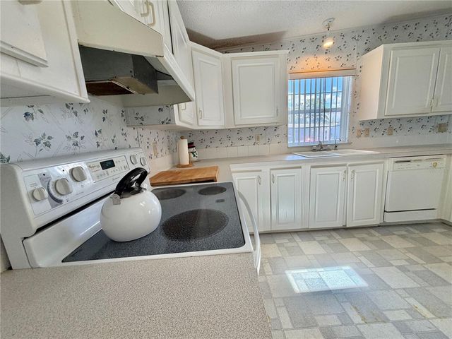 133 DOGWOOD TRAIL, Leesburg, FL 34748