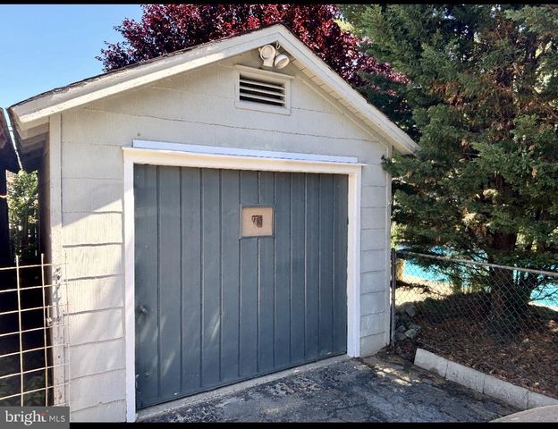 7335 DORCAS ST, Philadelphia, PA 19111